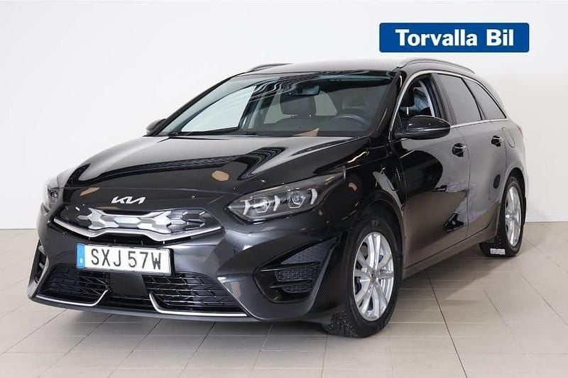 Svart Begagnad 2023 Kia Ceed Sportswagon Advance Kombi | 239 000 kr (Bra pris) - Bild 1/4