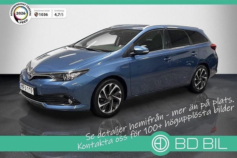 Begagnad Toyota Auris Touring Sports Active 136 HK (100 kW) 2015 Blå Kombi