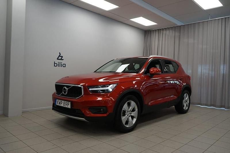 Röd Begagnad 2019 Volvo XC40 Momentum SUV | 249 000 kr (Superpris) - Bild 1/4