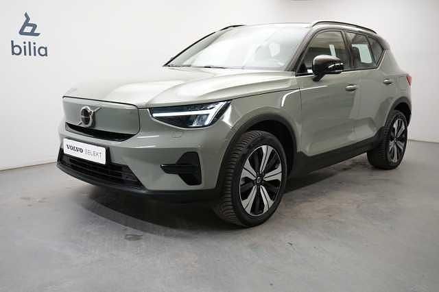 Grön Begagnad 2022 Volvo XC40 Core SUV | 349 900 kr - Bild 1/3