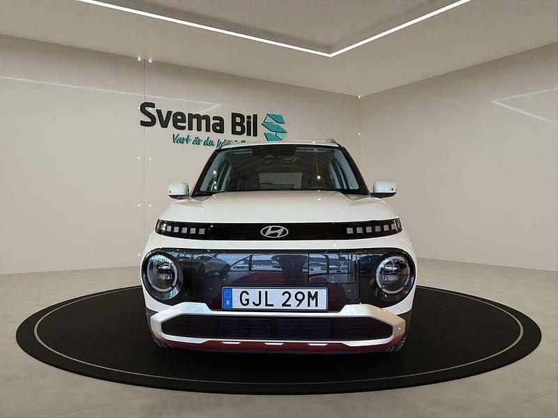 Begagnad Hyundai Inster Advanced 85 kW (116 HK) 2024 Unbleached ivory Halvkombi