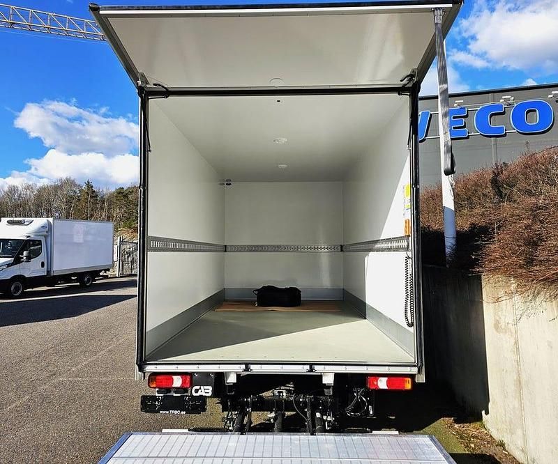 Ny Iveco Daily 140 HK (102 kW) 2025 Vit Van