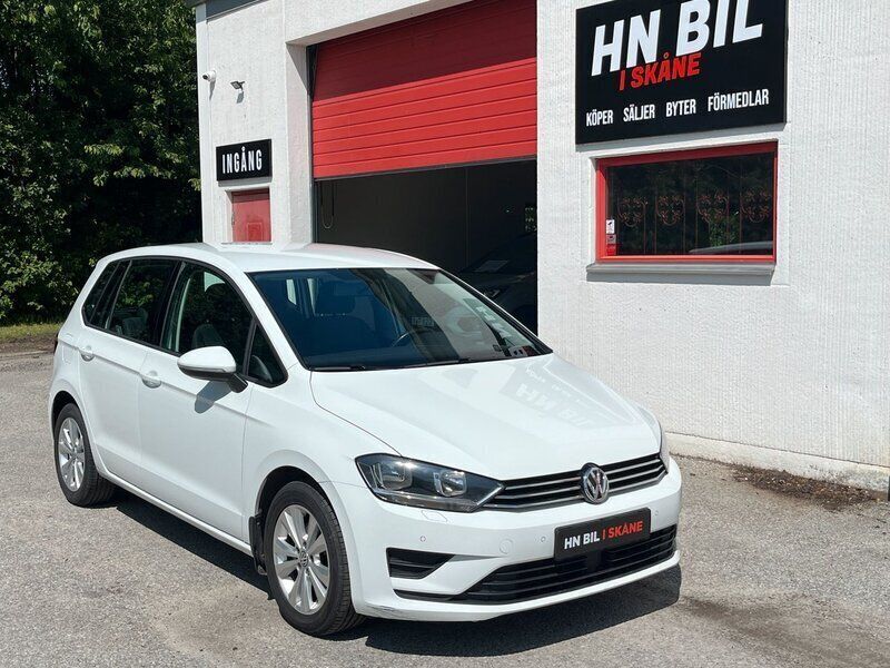 Vit Begagnad 2015 VW Golf VII Halvkombi | 109 900 kr (Marknadspris) - Bild 1/4