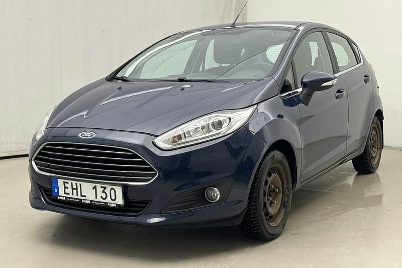 Blå Begagnad 2014 Ford Fiesta | 60 000 kr - Bild 1/4