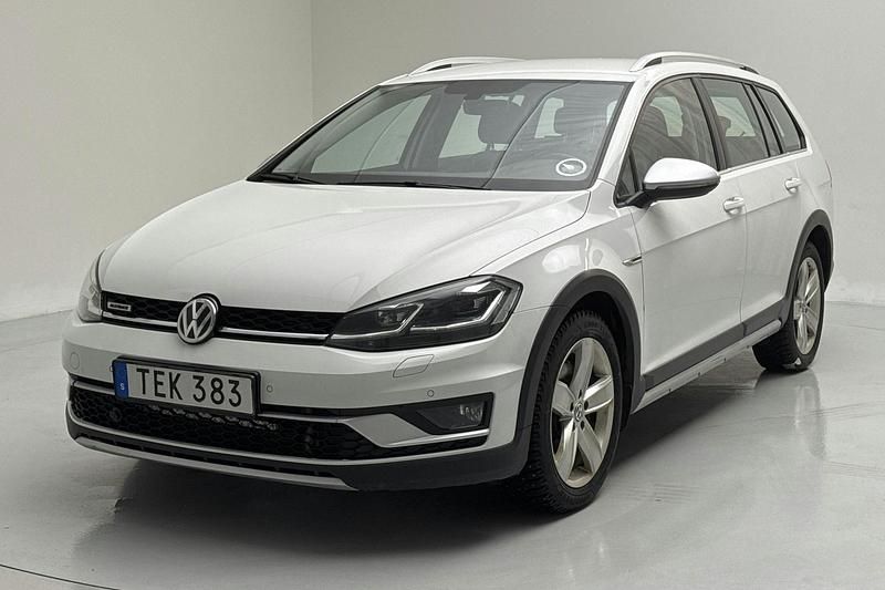 Vit Begagnad 2020 VW Golf Alltrack Kombi | 99 000 kr (Bra pris) - Bild 1/4