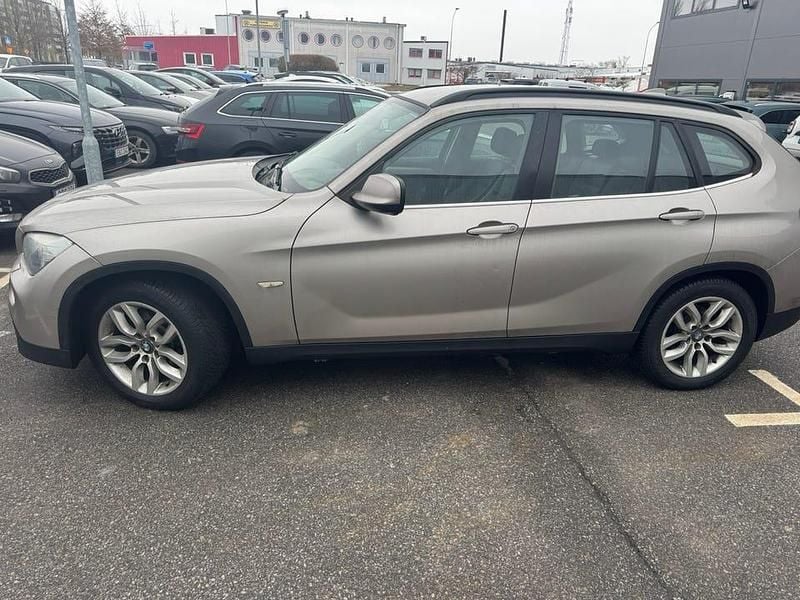 Begagnad BMW X1 204 HK (150 kW) 2011 SUV