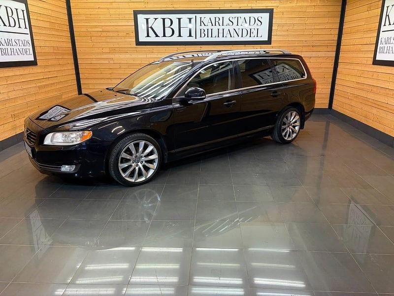 Begagnad Volvo V70 Momentum 163 HK (119 kW) 2011 Svart Kombi