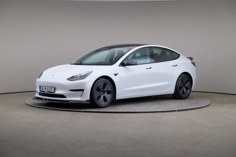 Vit Begagnad 2022 Tesla Model 3 Long Range Sedan | 335 000 kr (Marknadspris) - Bild 1/4