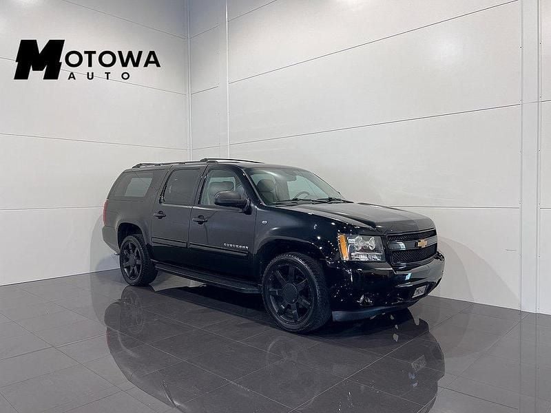 Svart Begagnad 2012 Chevrolet Suburban SUV | 189 900 kr - Bild 1/4