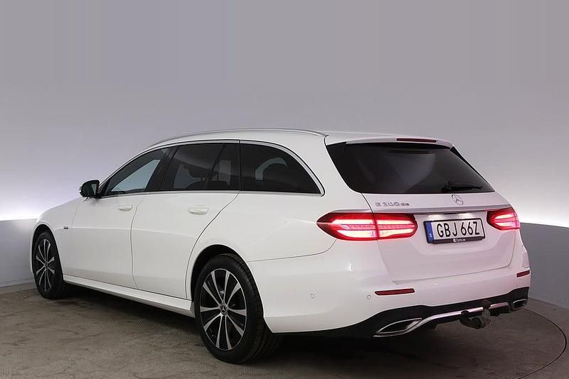 Begagnad Mercedes E300 AMG 225 HK (165 kW) 2020 Vit Kombi