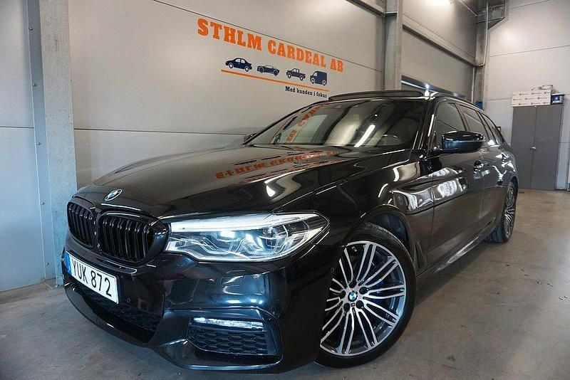 Svart Begagnad 2017 BMW 530 M Sport Kombi | 334 900 kr (Lite dyr) - Bild 1/4