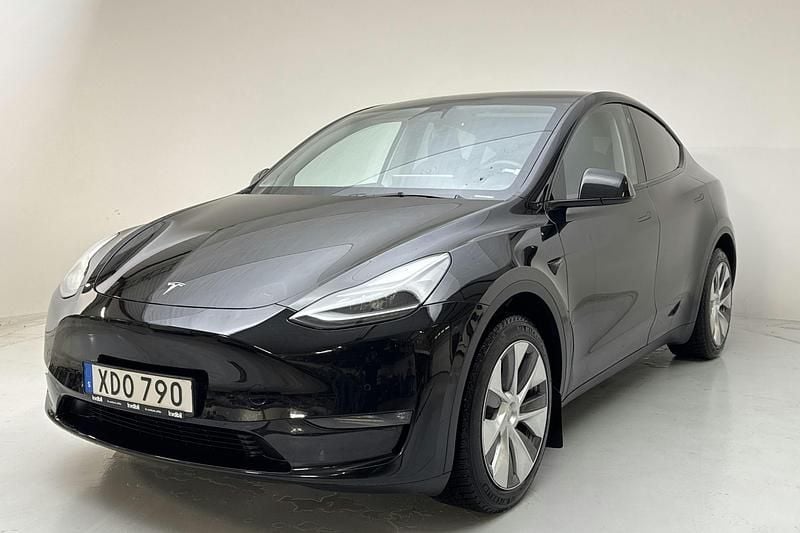 Svart Begagnad 2022 Tesla Model Y SUV | 334 900 kr (Bra pris) - Bild 1/4