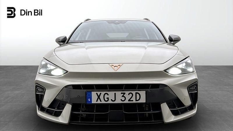 Begagnad Cupra Leon VZ 177 HK (130 kW) 2025 Taiga grey Kombi