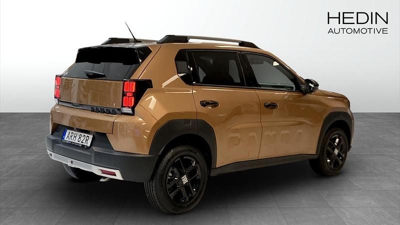 Ny Fiat Grande Panda Icon 110 HK (80 kW) 2025 Brun Halvkombi