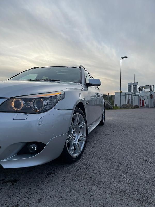 Begagnad BMW 530 M Sport 272 HK (200 kW) 2009 Kombi