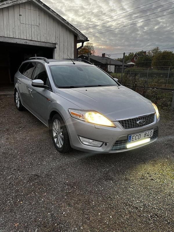 Grå Begagnad 2008 Ford Mondeo Kombi | 29 000 kr (Marknadspris) - Bild 1/4