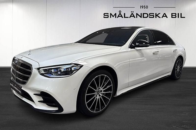 Vit Begagnad 2021 Mercedes S580 AMG Sedan | 1 049 000 kr - Bild 1/4