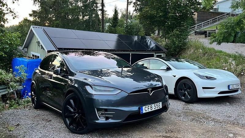 Grey/blue metallic Begagnad 2020 Tesla Model X SUV | 295 000 kr (Superpris) - Bild 1/4