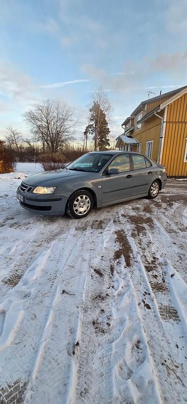Begagnad 2003 Saab 9-3 | 14 900 kr (Marknadspris) - Bild 1/4