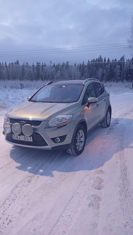 Begagnad 2009 Ford Kuga SUV | 49 999 kr - Bild 1/4