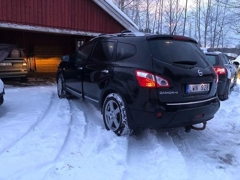 Begagnad Nissan Qashqai +2 150 HK (110 kW) 2012 SUV