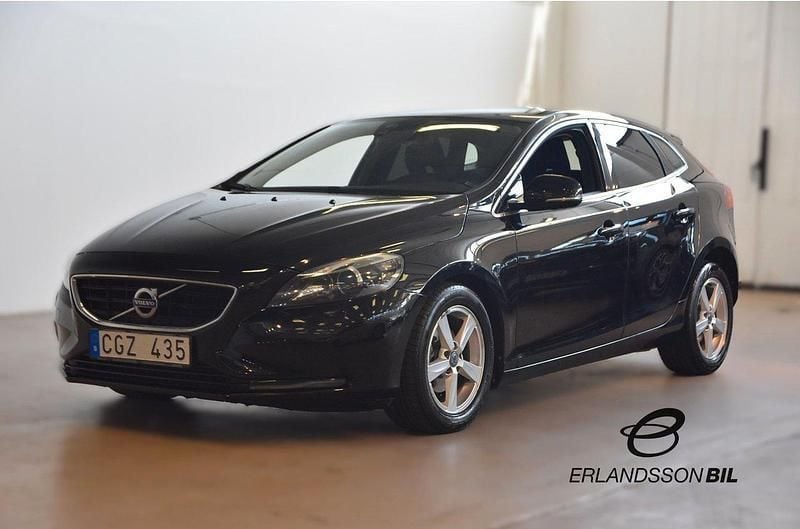 Svart Begagnad 2013 Volvo V40 Momentum Kombi | 79 900 kr (Bra pris) - Bild 1/4