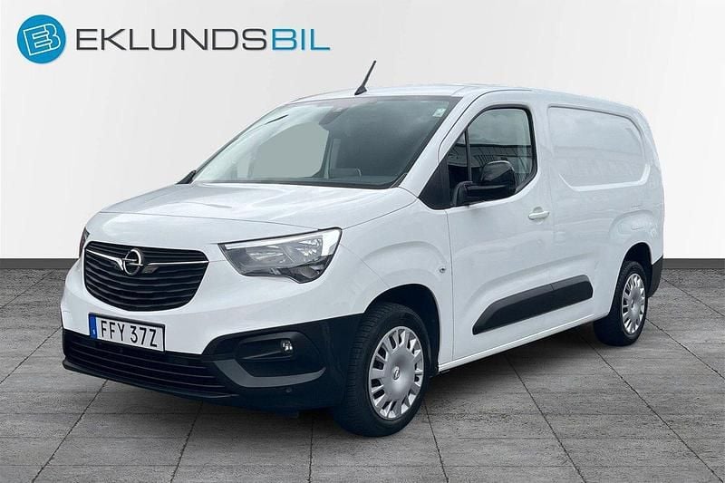 Vit Begagnad 2021 Opel Combo Minibuss | 184 900 kr (Marknadspris) - Bild 1/4
