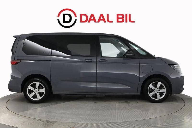 Begagnad VW Multivan 218 HK (160 kW) 2022 Grå Van