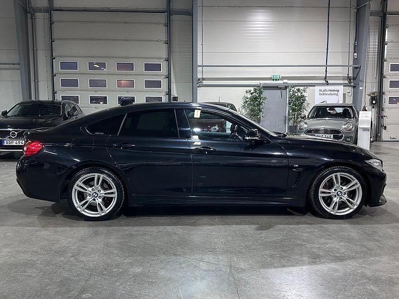 Begagnad BMW 428 Gran Coupé M Sport 245 HK (180 kW) 2015 Black sapphire metallic Sportkupé