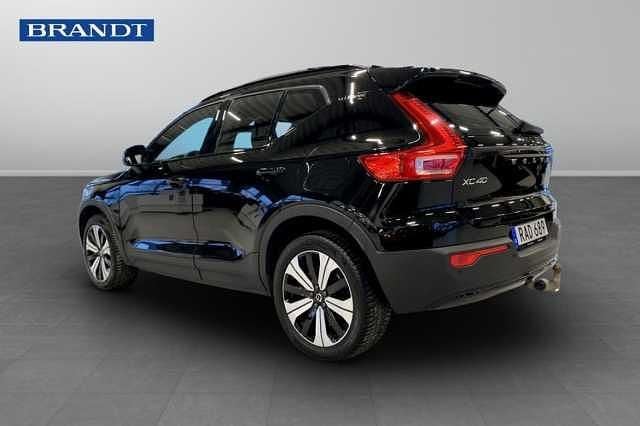 Begagnad Volvo XC40 Single Motor 175 kW (238 HK) 2023 Svart SUV