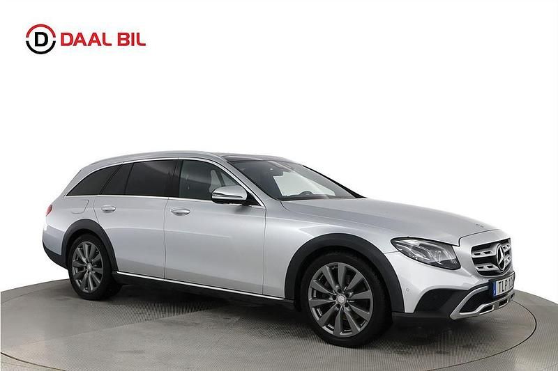 Begagnad Mercedes E220 All-Terrain 194 HK (142 kW) 2017 Silver Kombi