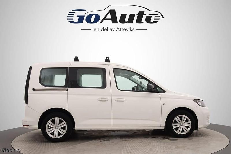 Begagnad VW Caddy Life 124 HK (91 kW) 2022 Vit Minibuss