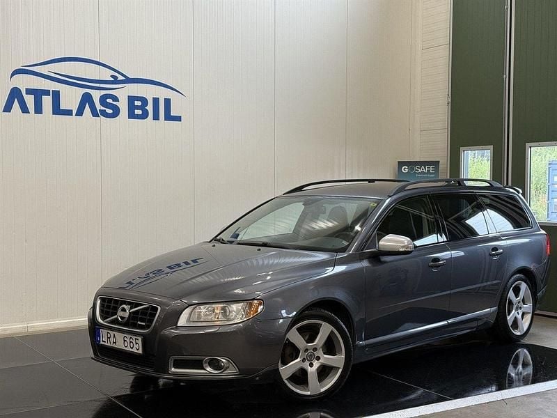 Grå Begagnad 2011 Volvo V70 R-Design Kombi | 89 900 kr (Marknadspris) - Bild 1/4