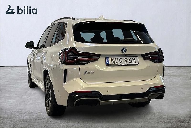 Begagnad BMW iX3 M Sport 210 kW (286 HK) 2024 Vit SUV