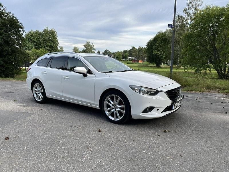 Vit Begagnad 2014 Mazda 6 Optimum Kombi | 89 000 kr (Bra pris) - Bild 1/4
