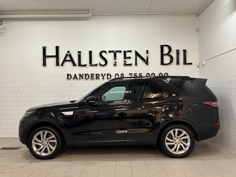 Svart Begagnad 2019 Land Rover Discovery 5 HSE SUV | 369 000 kr (Marknadspris) - Bild 1/4