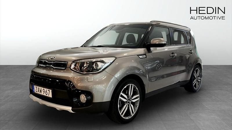 Grå (grey) Begagnad 2017 Kia Soul SUV | 154 000 kr (Marknadspris) - Bild 1/4