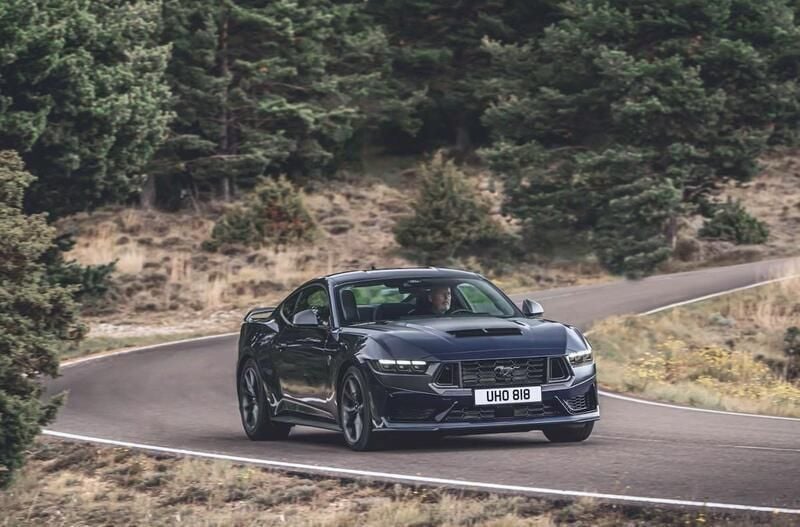 Grå Ny 2024 Ford Mustang Dark Horse Sportkupé | 829 900 kr - Bild 1/4