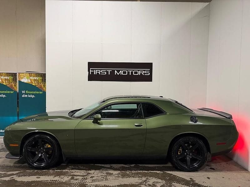 Begagnad Dodge Challenger 309 HK (227 kW) 2018 Grön Sportkupé