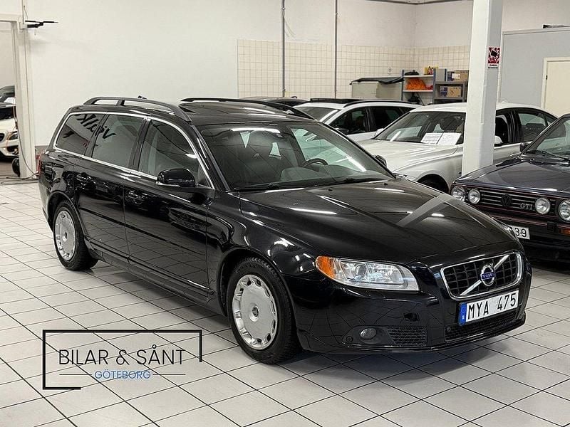 Svart Begagnad 2012 Volvo V70 Momentum Kombi | 129 900 kr (Dyr) - Bild 1/4