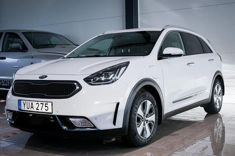 Begagnad Kia Niro Advance 141 HK (103 kW) 2018 Vit SUV