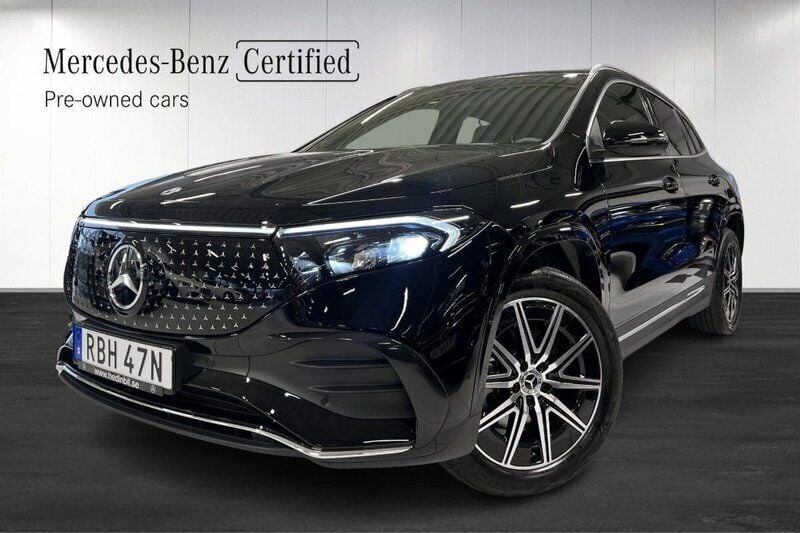 Svart (black) Begagnad 2024 Mercedes EQA300 Advanced SUV | 539 900 kr - Bild 1/4