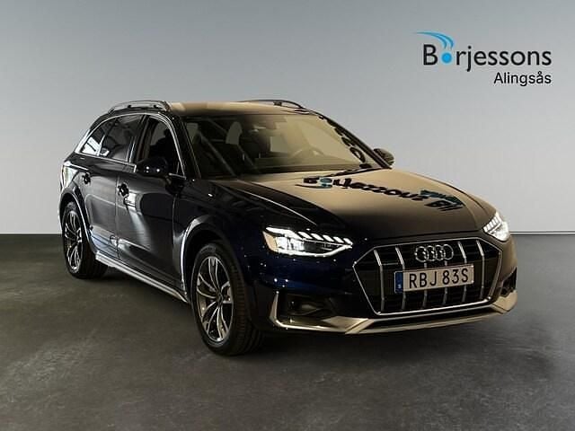 Navarrablå metallic Begagnad 2024 Audi A4 Allroad Proline Kombi | 499 900 kr (Lite dyr) - Bild 1/4