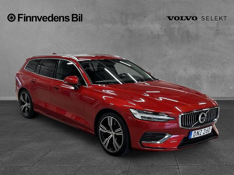 Begagnad Volvo V60 Inscription 391 HK (287 kW) 2020 Röd Kombi