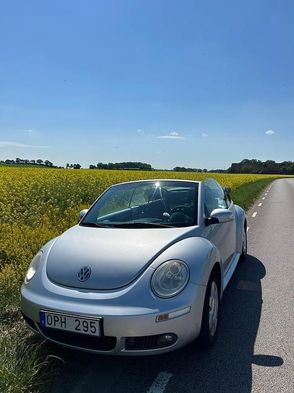 Begagnad VW Beetle 102 HK (75 kW) 2007 Cab