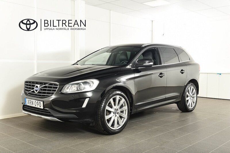 Svart (svart metallic ) Begagnad 2015 Volvo XC60 Ocean Race SUV | 119 800 kr (Marknadspris) - Bild 1/4
