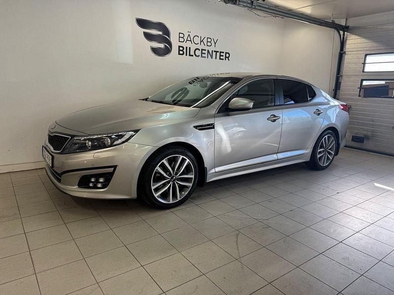 Grå Begagnad 2014 Kia Optima Sedan | 129 900 kr (Lite dyr) - Bild 1/4
