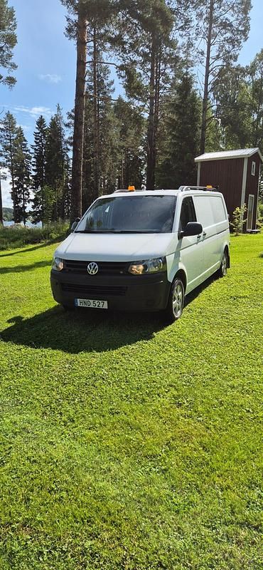 Begagnad 2015 VW T5 Van | 140 000 kr (Dyr) - Bild 1/4