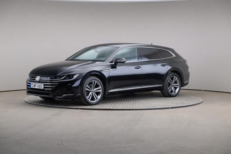 Svart (deep black (pearl)) Begagnad 2022 VW Arteon R-line Kombi | 269 000 kr (Marknadspris) - Bild 1/4
