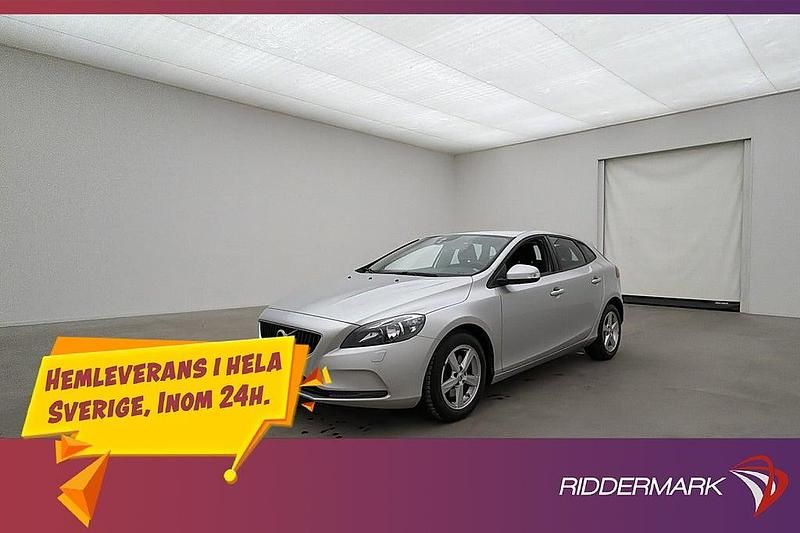 Begagnad Volvo V40 Kinetic 152 HK (111 kW) 2018 Silver Halvkombi